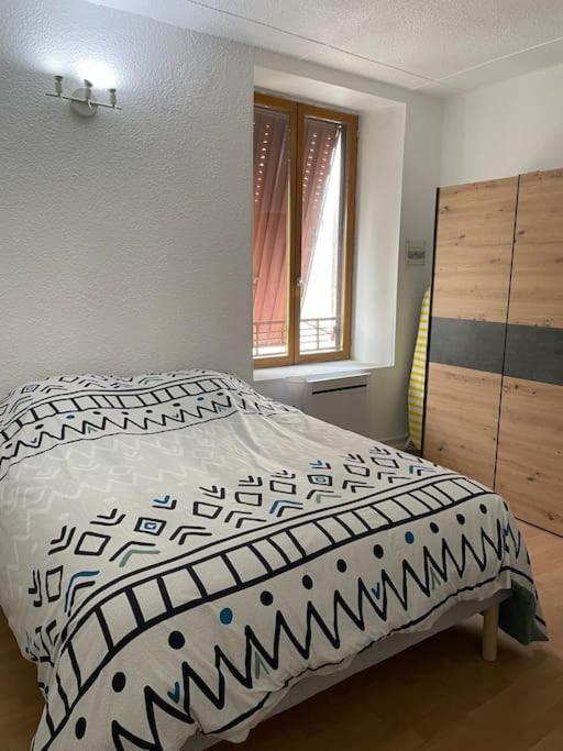 Bourbonne Les Bains, Appartement T2 Pour 2 エクステリア 写真